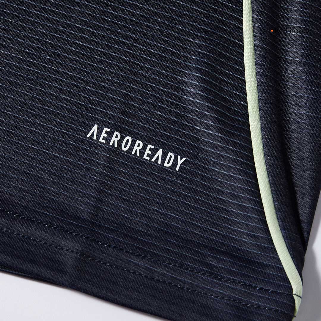 CAMAVINGA #6 レアル Away ユニフォーム 2025/26 - 高品質